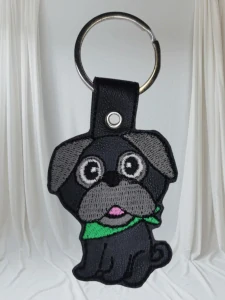 Klíčenka Mops černý zelený šátek